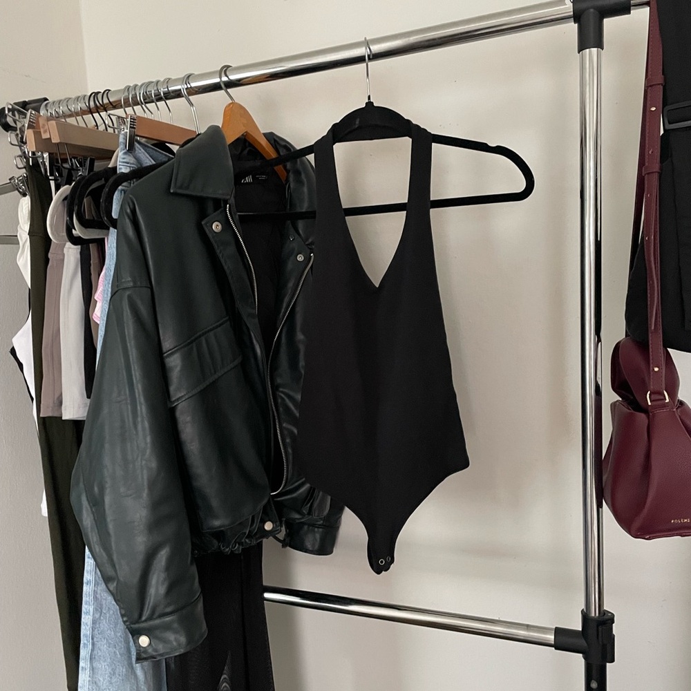 3/$15 Abercrombie & Fitch Black Halter Bodysuit